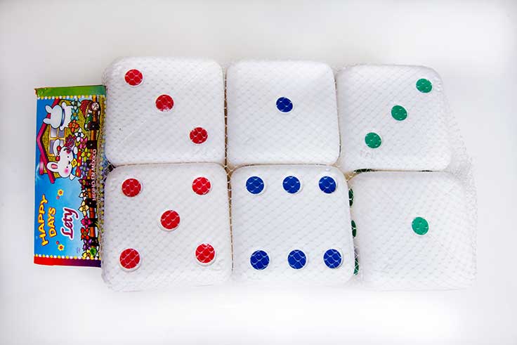 Dado grande de plastico